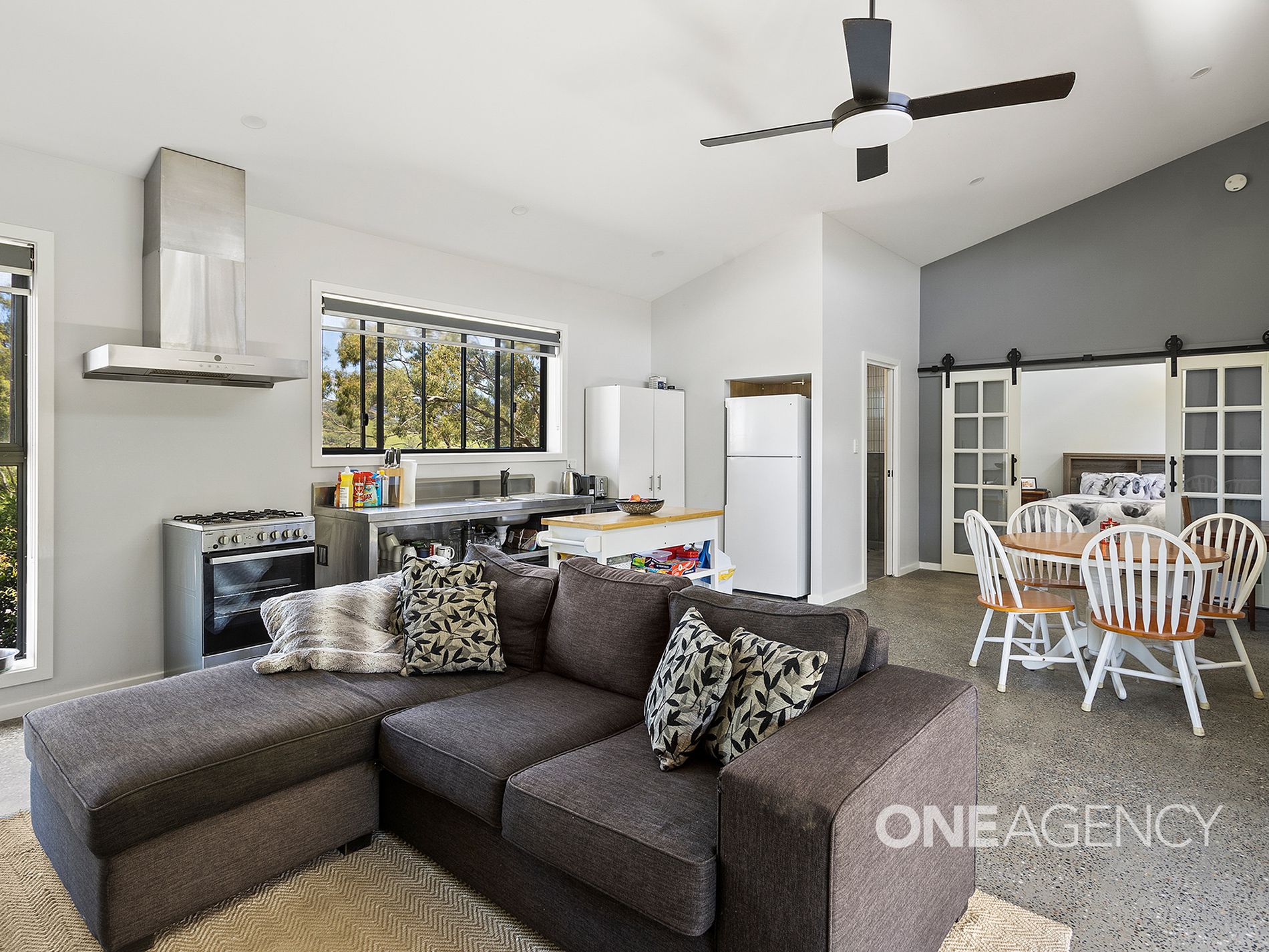 224 North Marshall Mount Road, Marshall Mount