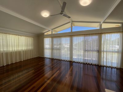 12 Ripley Avenue, Pialba