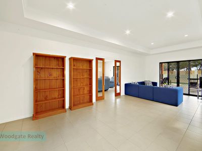 31 Esplanade, Woodgate