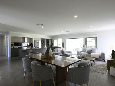 111-115 Melrose Place, New Beith