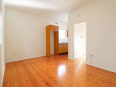 4 / 11 Derby Street, Kogarah
