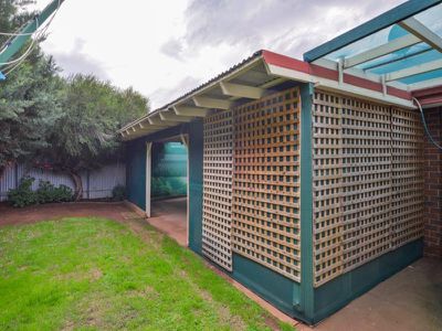 1B Paddington Drive, Hannans