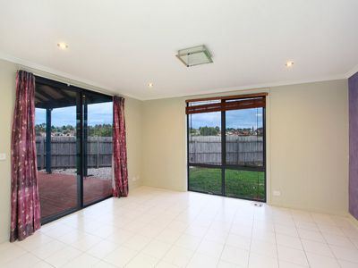 1 Viewside Way, Hampton Park
