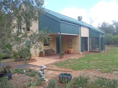 16 Homestead Drive, Dubbo