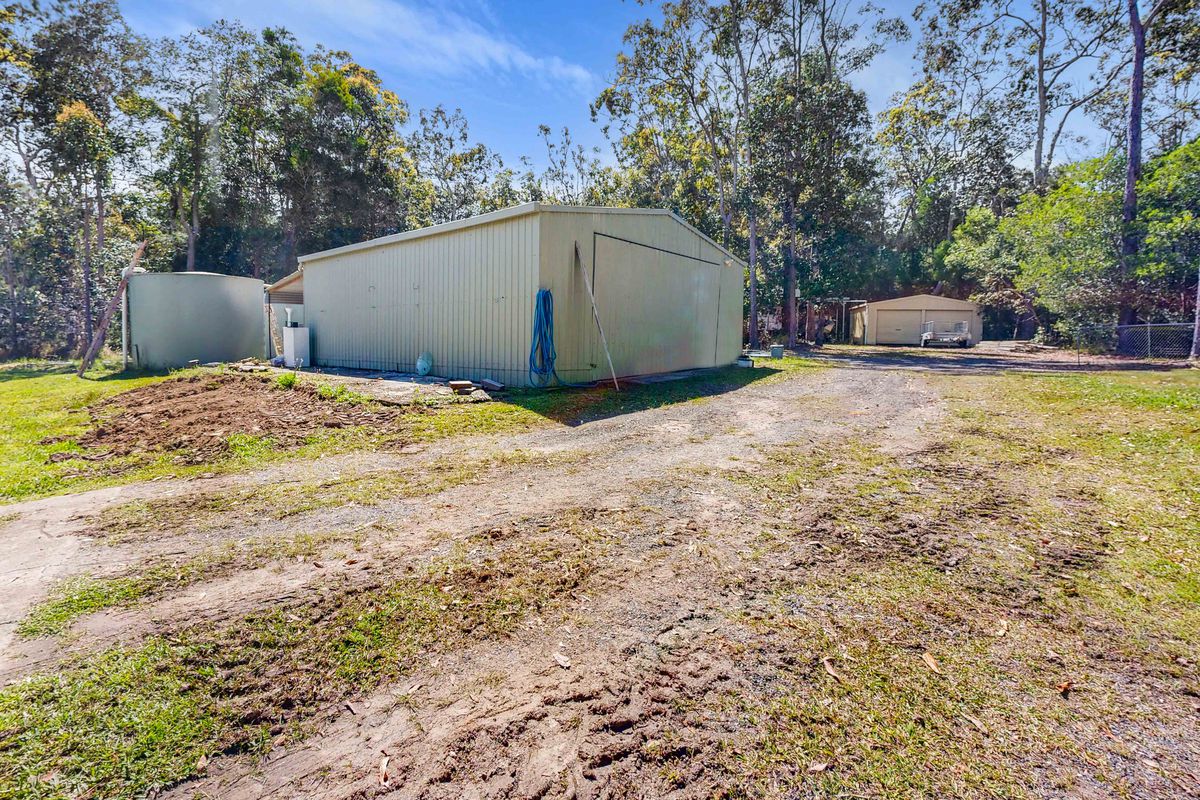 1124 Louis Bazzo Drive, Cootharaba