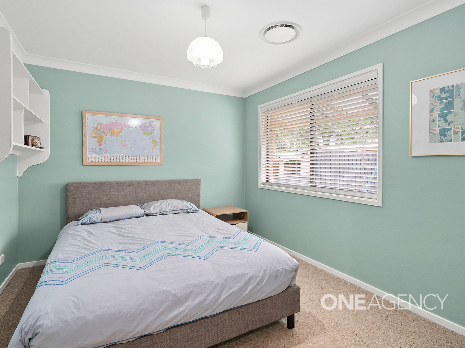 6 Arnheim Place, North Nowra