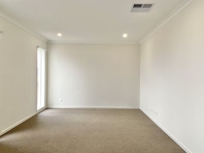 27 Vogue Drive, Wyndham Vale