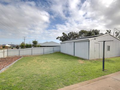 15 Kelly Avenue, Murray Bridge