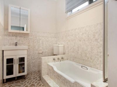 1 / 6 Douglas Street, Bardwell Valley