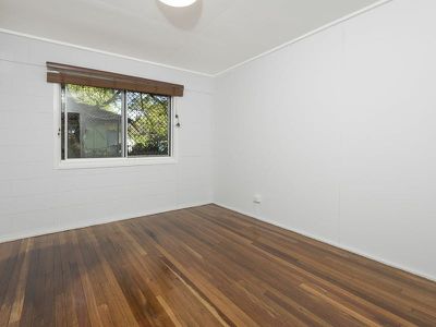 16 Delphinus St, Inala