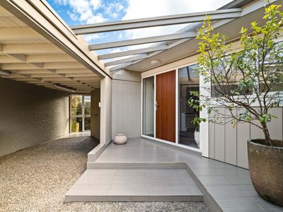8 Prestwick Street, Maori Hill