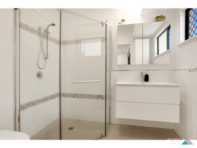 25 Homevale Ent, Mount Peter