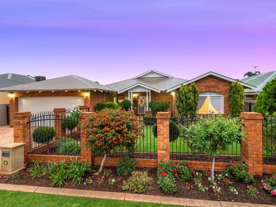 25 Heston Court, Somerville