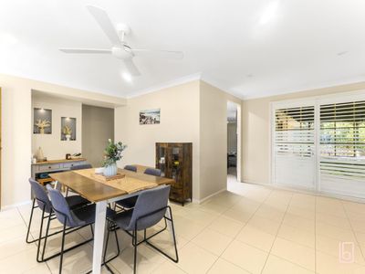 44 Charmian Crescent, Watanobbi