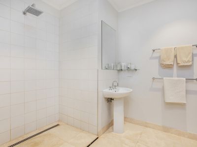 32 Five Gums Lane, Heathcote