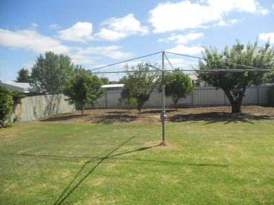 15 Lynott Street, Horsham