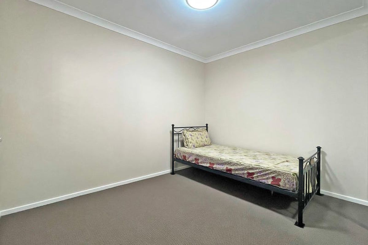 4A Ewing Loop, Oran Park