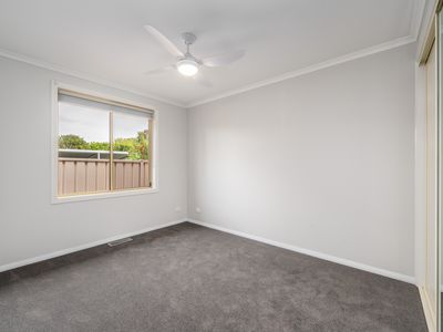 1 / 17 Dampier Avenue, Shepparton