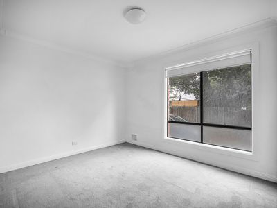 11 / 7-9 Hatfield Court, West Footscray