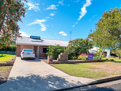 24 Petrel Avenue, River Heads
