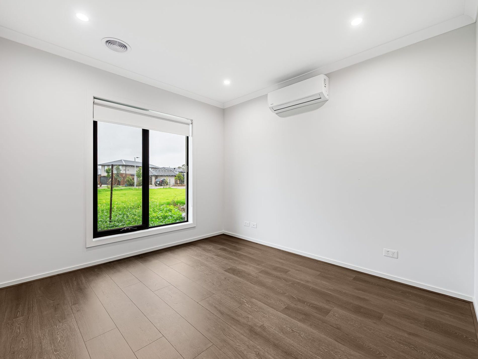 28 Spector Walk, Werribee