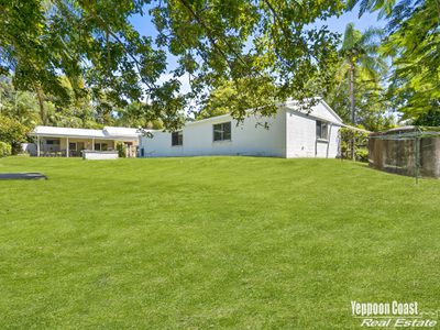 94 Howes Road, Farnborough