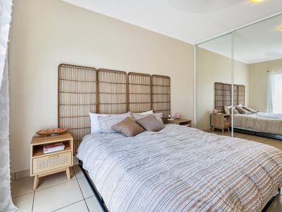 2 / 3 Priore Court, Moulden