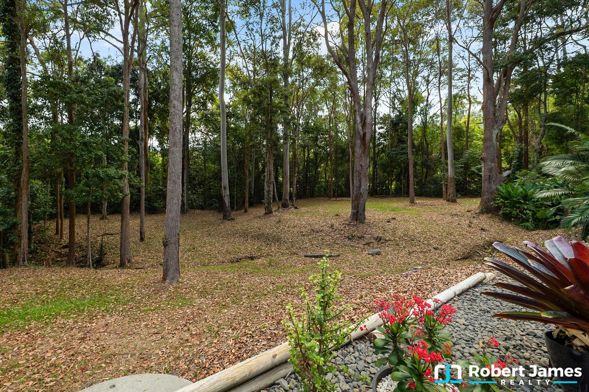 17 Cocos Court, Doonan