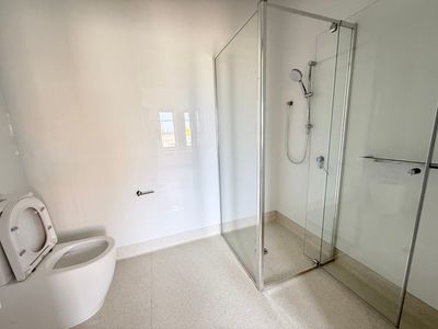 85 Plane Avenue, Mambourin