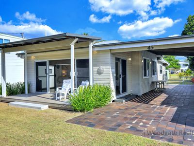 45 ESPLANADE, Woodgate