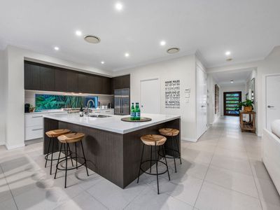14 Gardenia Place, Wakerley