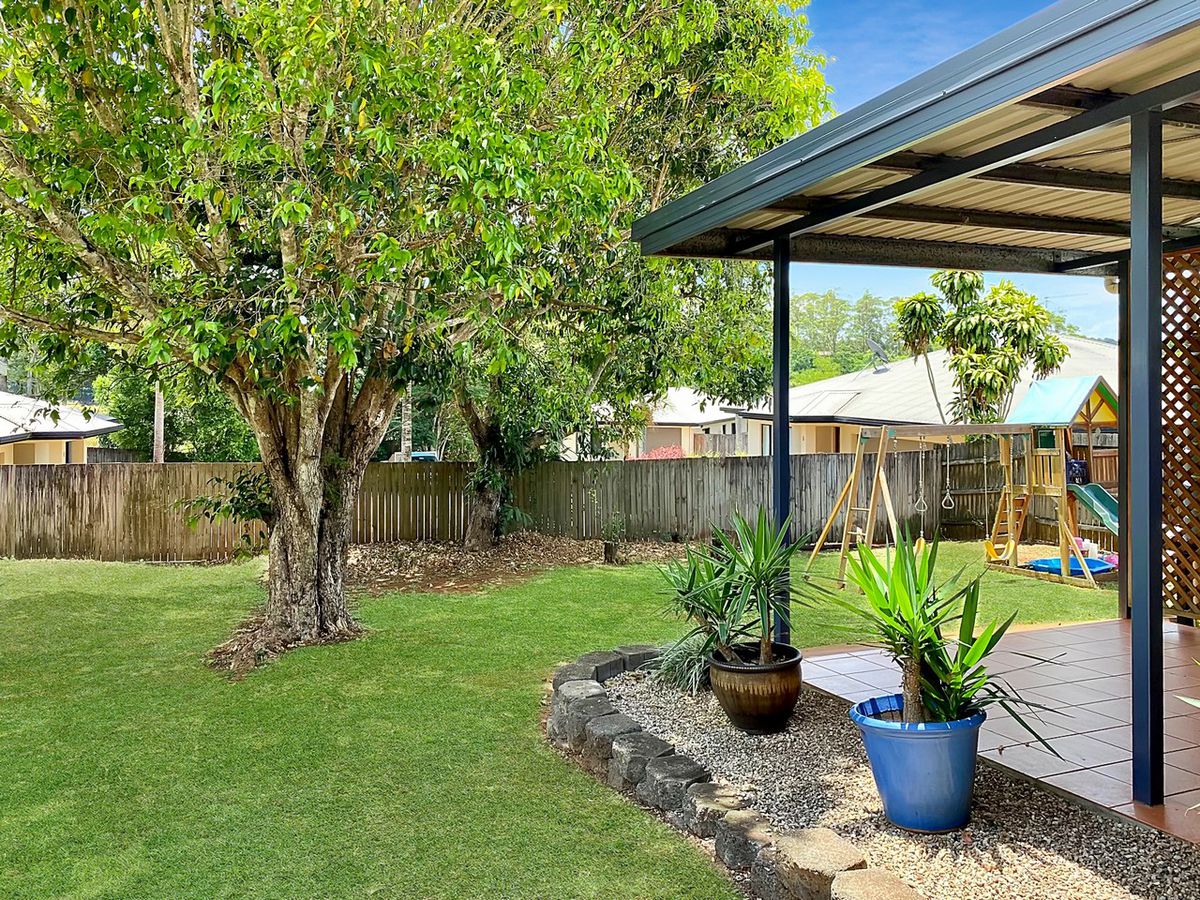 31 Danzer Drive, Atherton