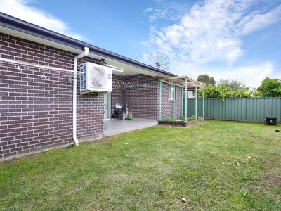 525a Woodville Rd, Guildford