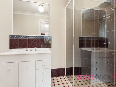 29 Ussher Crescent, Windradyne