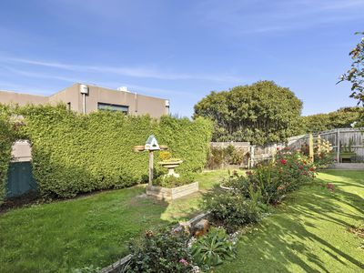 8 Dione Mews, Wandana Heights