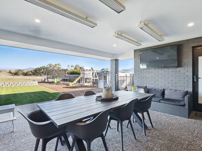 39 Lachlan Court, Brighton