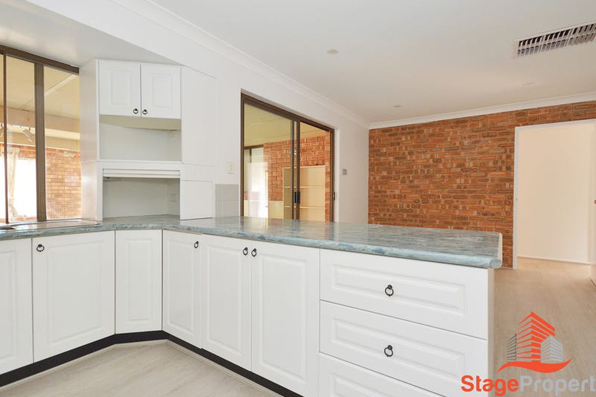 15 Burnett Avenue, Leeming