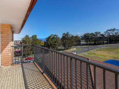 12 / 6 Eyre Place, Warrawong