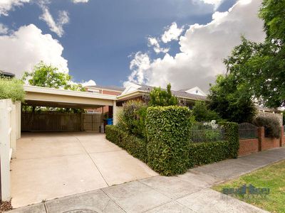 10 Hickory Drive, Narre Warren South