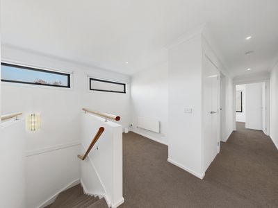 19 Flemington Rise, Officer