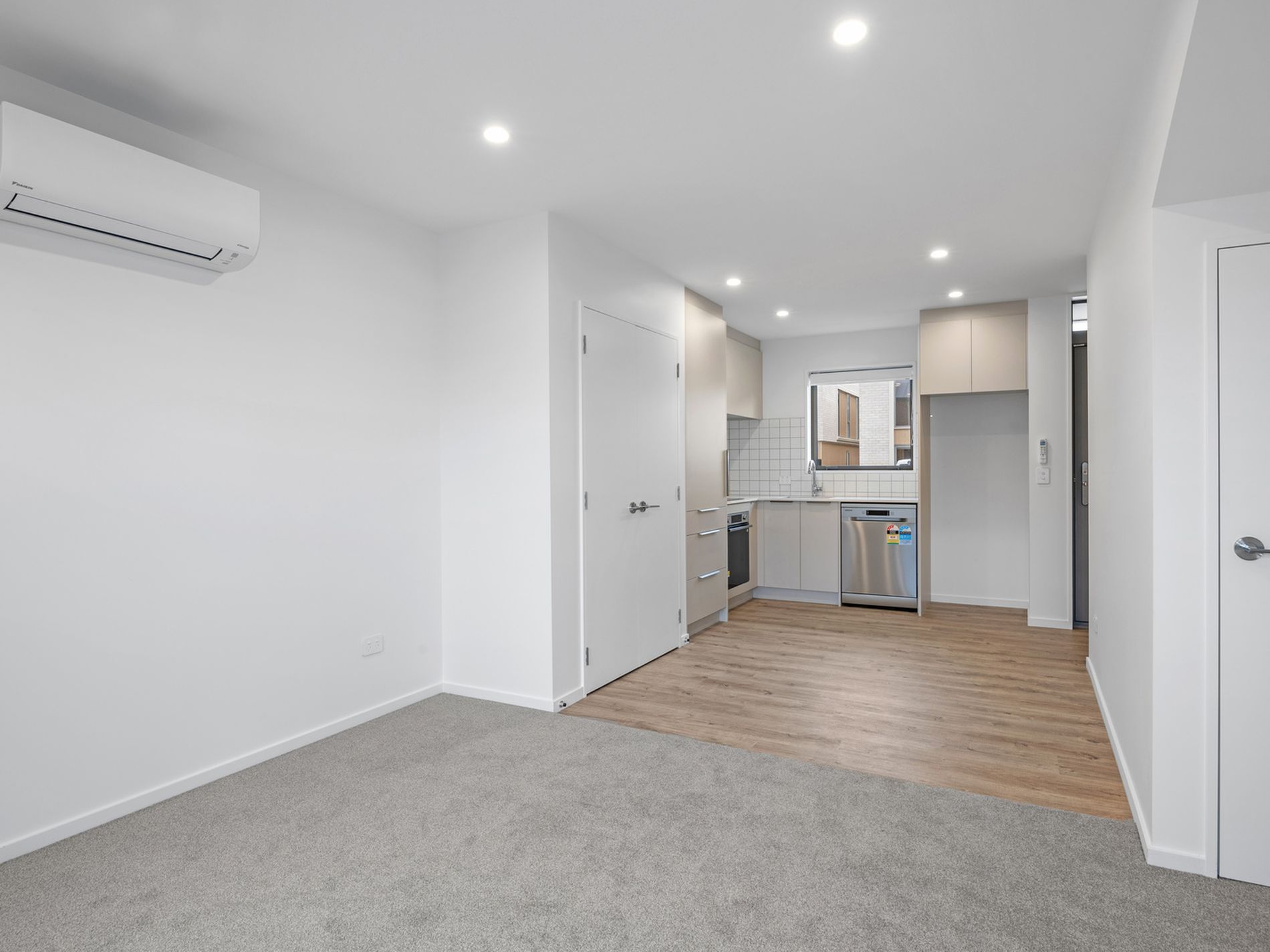 10 / 176 England Street, Linwood