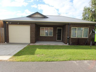 14 Baker Street, Geelong West