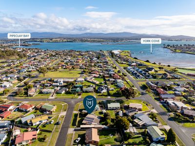 1 Geale Street, George Town