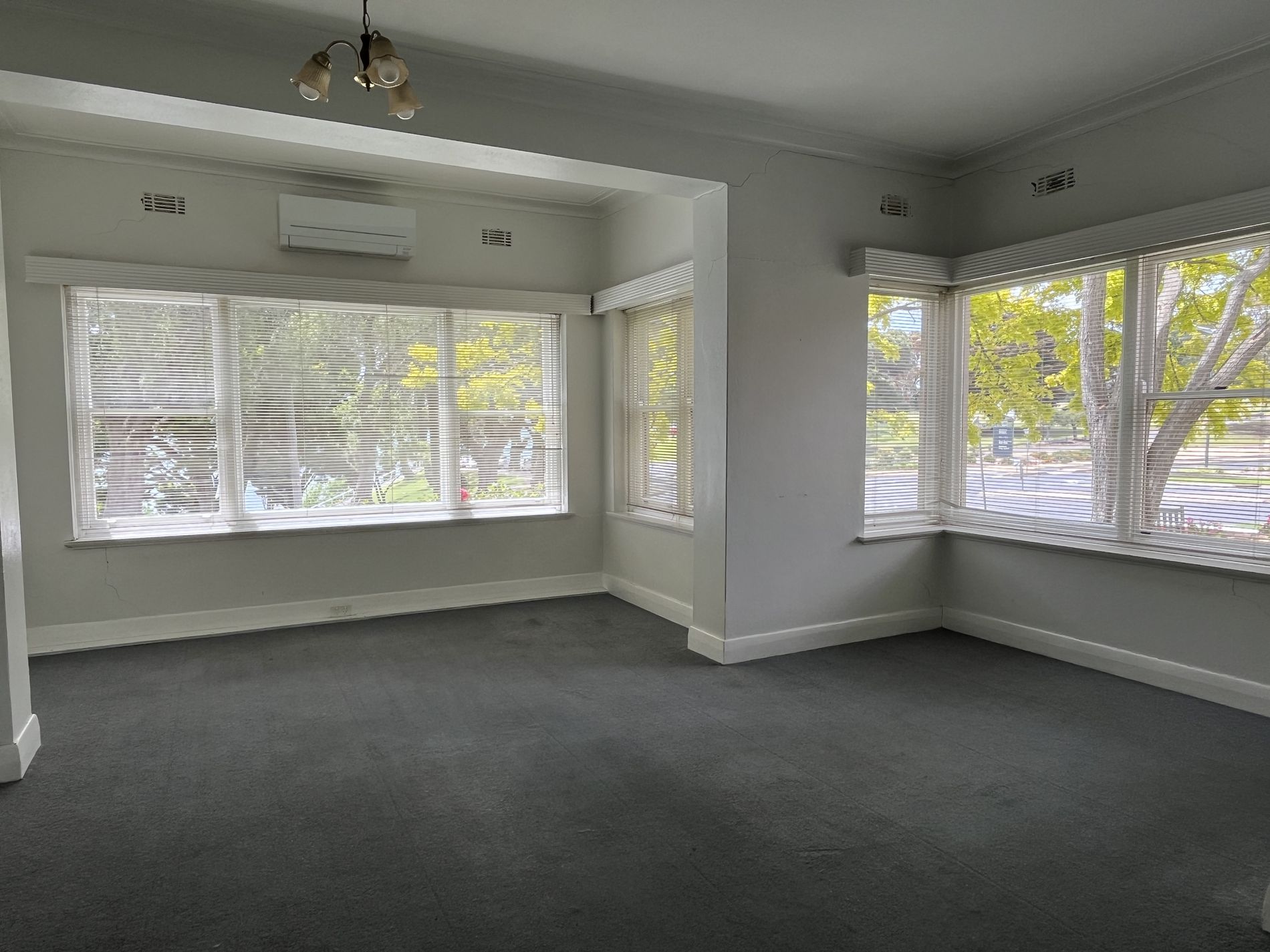 1 / 70-72 Eastern Beach, Geelong