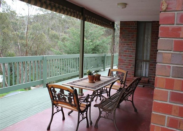 38 Gum Grove, Blackwood
