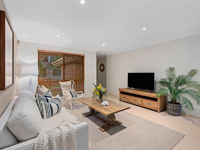 6 Matthews Way, Wakerley