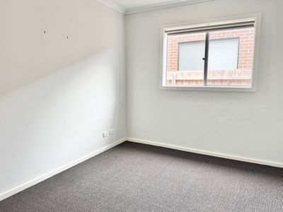 6 Corandirk Street, Mambourin