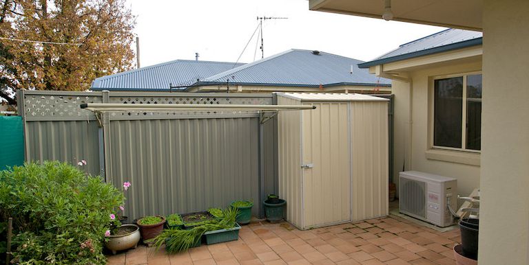 5 / 3-5 Weir Street , Euroa