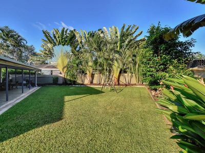 7 Schombacher Cct, Moulden