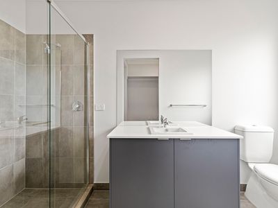 47 Skipper Avenue, Lara